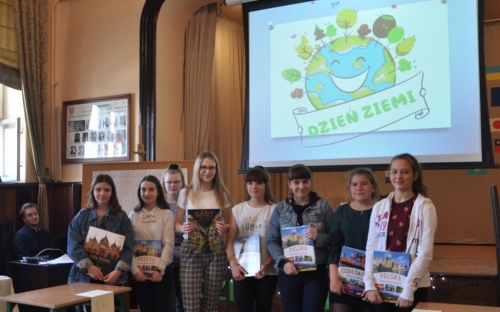 X KONKURS GEOGRAFICZNO - KRAJOZNAWCZY „Rusz Globusie - Moją Głową’2019”