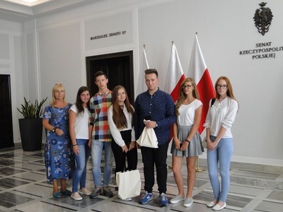Zwycięzcy dwóch konkursów gościli w Warszawie w Sejmie i Senacie RP
