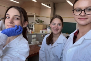 Zajęcia z chemii klasy 1c (biol-chem) na UŚ w Katowicach - zdjęcie24