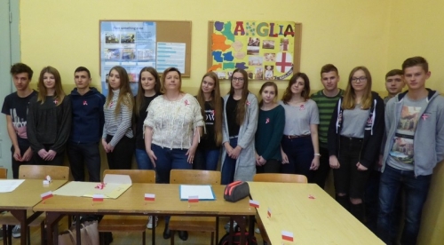 Lekcja patriotyczno - historyczna w klasie 2b