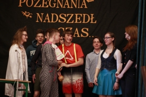 Uroczyste pożegnanie uczniów klas III, 2015 - zdjęcie17