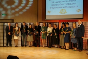 Gala podsumowująca osiągnięcia edukacyjne w szkołach ponadgimnazjalnych - zdjęcie1