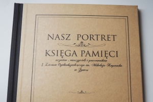 Zostawiliśmy przyszłym pokoleniem swój portret z jubileuszowego roku 2018-Księgę Pamięci nas samych - zdjęcie1