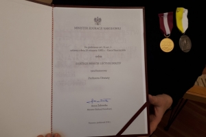 S. dr Benita Lucyna Skrzyp, absolwentka naszej szkoły otrzymała honorowy tytuł Profesora Oświaty - zdjęcie2