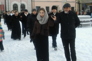 Polonez maturzystów na żywieckim rynku, 21.01.2016; kl. 3 a,b,c - zdjęcie11