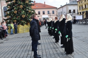 Polonez maturzystów na żywieckim rynku 2020 - zdjęcie19