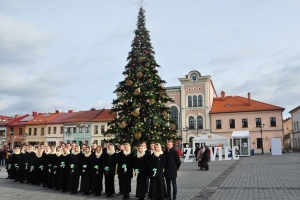 Polonez maturzystów na żywieckim rynku 2020 - zdjęcie16