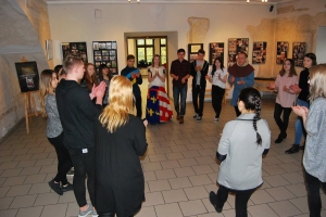Lekcja tańca średniowiecznego - zdjęcie3