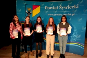 Literackie i plastyczne sukcesy naszych uczniów - zdjęcie1