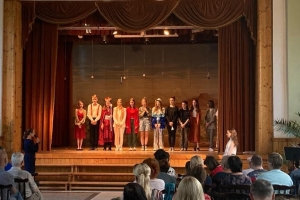Grupa teatralna z naszego liceum zagrała dla Nadii Śleziak - zdjęcie5