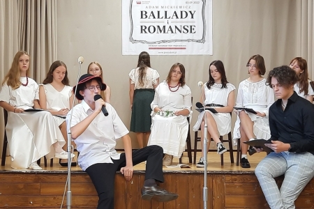 Narodowe Czytanie “Ballad i romansów” Adama Mickiewicza