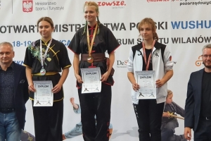 Sukcesy sportowe uczennicy klasy 4f Nikoli Waliczek - zdjęcie6