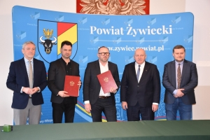 Podpisano umowy na realizację dwóch kluczowych inwestycji w naszej szkole - zdjęcie3