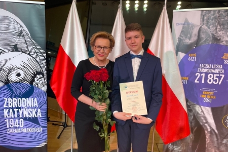 Sukces Krzysztofa Lejawki z klasy 2a w Konkursie „Prawda i kłamstwo o Katyniu”