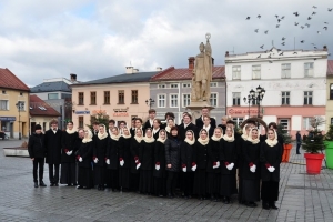 Polonez maturzystów na żywieckim rynku - inauguracja obchodów 120-lecia naszego liceum - zdjęcie9