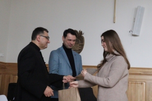 UROCZYSTA GALA DIECEZJALNEGO KONKURSU LITERACKO-RELIGIJNEGO O RODZINIE - zdjęcie8