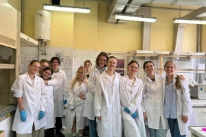 Klasa 2c i 2g na warsztatach chemicznych UŚ w Katowicach - zdjęcie3