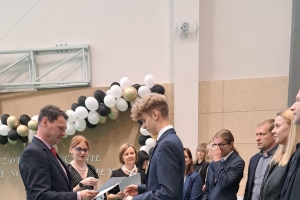 Zakończenie roku szkolnego maturzystów - zdjęcie6