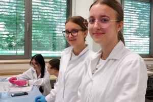 Warsztaty z chemii na UŚ w Chorzowie - klasa 3c i 3g - zdjęcie1