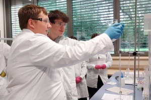 Warsztaty z chemii na UŚ w Chorzowie - klasa 3c i 3g - zdjęcie10