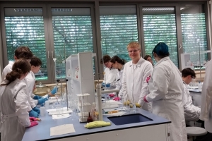 Warsztaty z chemii na UŚ w Chorzowie - klasa 3c i 3g - zdjęcie5