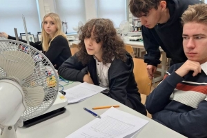 ZAJĘCIA laboratoryjne z fizyki w Uniwersytecie Jagiellońskim - zdjęcie18