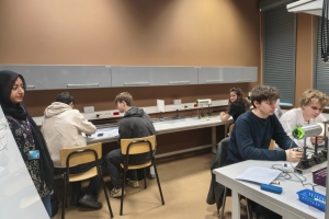 Wyjazd naukowy do Krakowa – fizyka w praktyce i spotkanie z teatrem - zdjęcie6