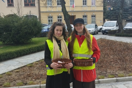 Nadzieja, która rośnie w sercach -  młodzież naszej szkoły dla hospicjum