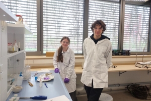 Warsztaty z chemii na UŚ w Chorzowie - klasa 3c i 3g - zdjęcie5