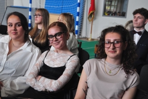 Pożegnanie maturzystów w I LO im. M. Kopernika w Żywcu - zdjęcie23