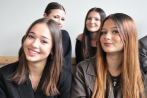 Pożegnanie maturzystów w I LO im. M. Kopernika w Żywcu - zdjęcie37