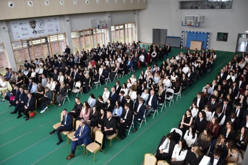 Pożegnanie maturzystów w I LO im. M. Kopernika w Żywcu