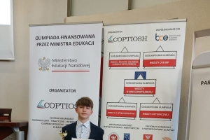 Arkadiusz Lejawa finalistą etapu centralnego Ogólnopolskiej Olimpiady Wiedzy o Unii Europejskiej - zdjęcie1