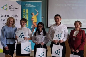 ZNAKOMITY SUKCES UCZNIÓW I LO W ŻYWCU W OGÓLNOPOLSKIM KONKURSIE „MŁODZI LIDERZY PRZEDSIĘBIORCZOŚCI 2 - zdjęcie2