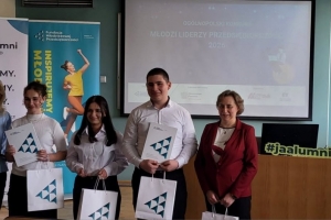 ZNAKOMITY SUKCES UCZNIÓW I LO W ŻYWCU W OGÓLNOPOLSKIM KONKURSIE „MŁODZI LIDERZY PRZEDSIĘBIORCZOŚCI 2 - zdjęcie3