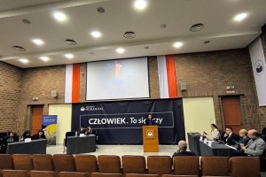 Reprezentacja naszej szkoły w ogólnopolskim finale konkursu „Potyczki prawne”! - zdjęcie3