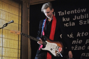 Dni Talentów Uczniowskich w Roku Jubileuszowym 110-lecia Szkoły - kapele, 01.04.2014 - zdjęcie56