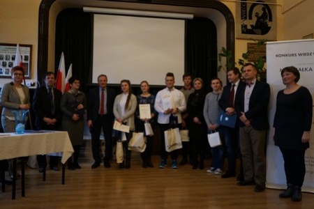 Adrian Duraj, uczeń naszej szkoły zwyciężył w Międzyszkolnym Konkursie Wiedzy o Sejmie RP