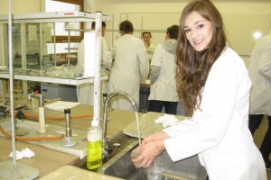 Zajęcia laboratoryjne z chemii w Katowicach, 17.10.2014 - zdjęcie29